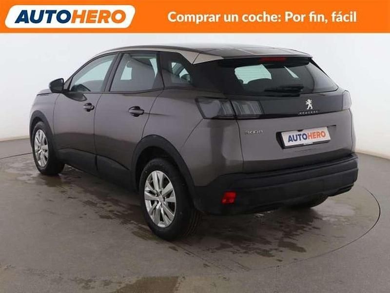 Usado Peugeot 3008 Active 131 CV (96 kW) 2021 Gris SUV