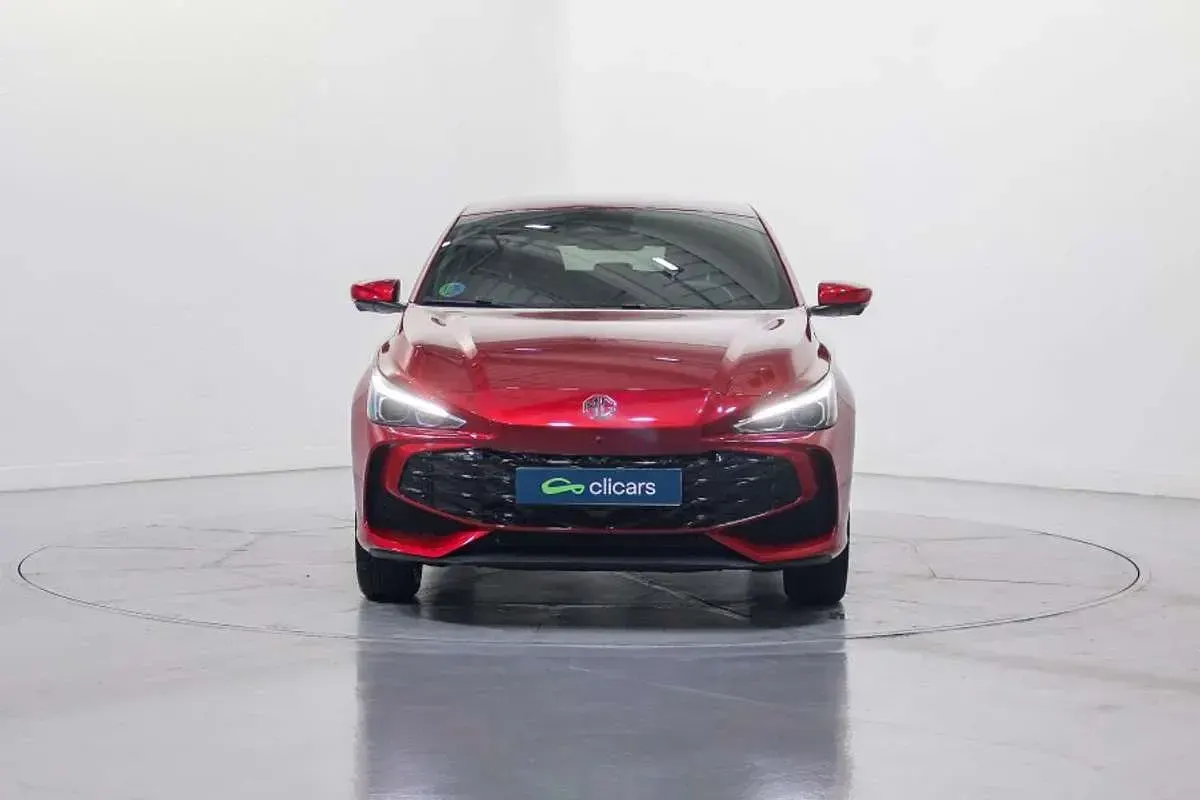 Usado MG MG3 Luxury 194 HP (142 kW) 2025 Vermelho Citadino
