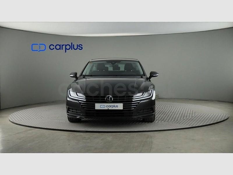 Usado VW Arteon Elegance 150 CV (110 kW) 2019 Gris / plata Berlina