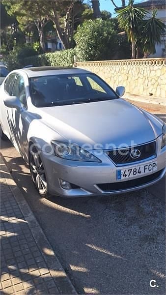 Usado Lexus IS220d Luxury Line 177 CV (130 kW) 2007 Gris / plata Berlina
