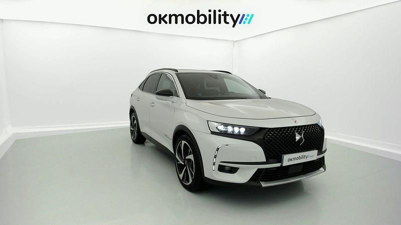 Usado DS Automobiles DS7 Crossback Performance Line Plus 300 CV (220 kW) 2022 Blanco nacarado SUV