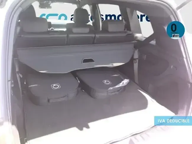 Usado Mercedes EQB300 167 kW (228 CV) 2025 Blanco SUV