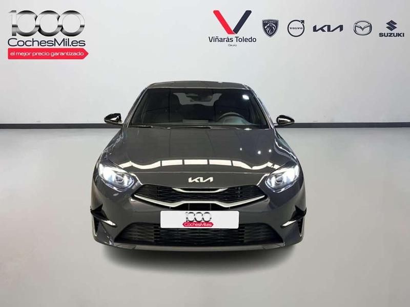 Usado Kia Ceed Style 101 CV (74 kW) 2025 Gris Utilitario