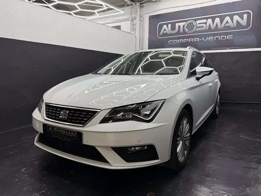 Usado Seat Leon ST XCELLENCE 131 CV (96 kW) 2019 Blanco Familiar