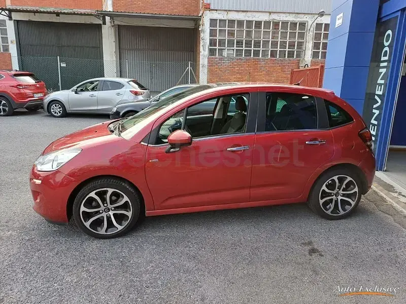 Usado Citroën C3 Exclusive 92 CV (67 kW) 2013 Granate Berlina