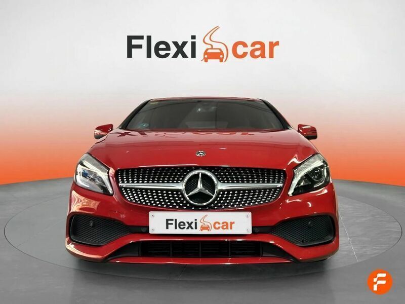 Usado Mercedes A200 150 CV (110 kW) 2018 Rojo Utilitario