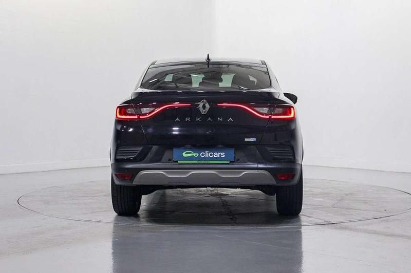 Usado Renault Arkana Zen 143 CV (105 kW) 2022 Negro SUV