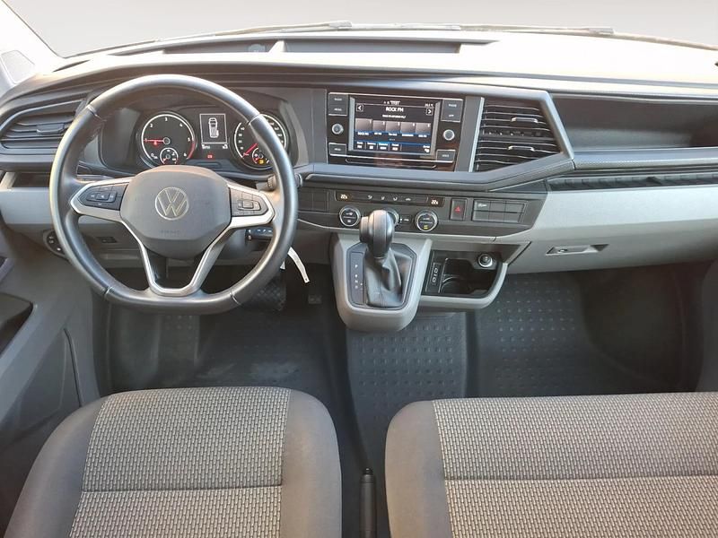 Usado VW Caravelle 150 CV (110 kW) 2024 Rosa Monovolumen