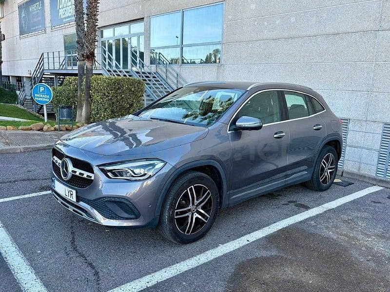 Usado Mercedes GLA200 150 CV (110 kW) 2022 Gris / plata SUV