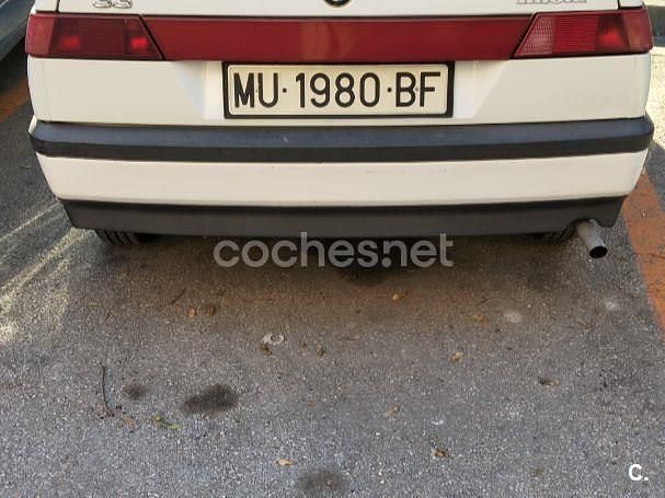 Usado Alfa Romeo 33 90 CV (66 kW) 1994 Blanco Berlina