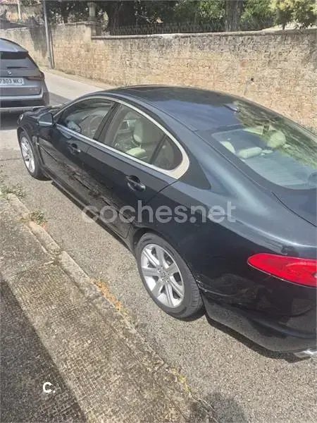 Usado Jaguar XF Luxury 211 CV (155 kW) 2011 Negro Berlina