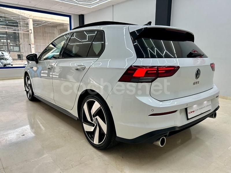 Usado VW Golf VIII GTI 245 CV (180 kW) 2021 Blanco Berlina
