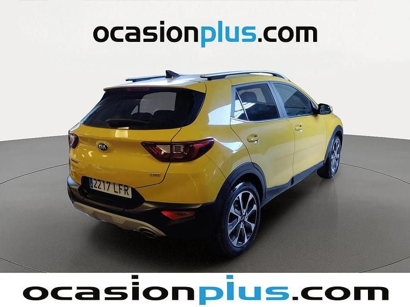 Usado Kia Stonic 100 CV (73 kW) 2020 Amarillo SUV