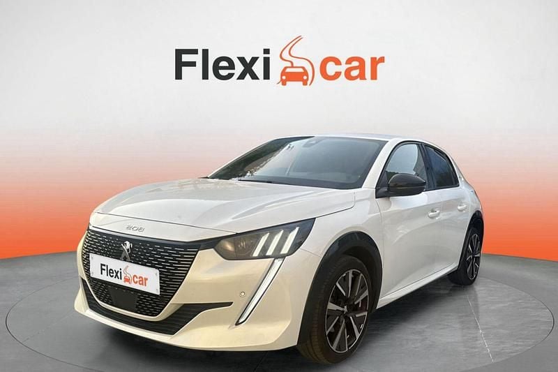 Usado Peugeot 208 GT-line 101 CV (74 kW) 2020 Blanco Utilitario