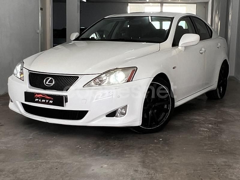 Blanco Usado 2008 Lexus IS220d Sport Line Berlina | 6990 € (Precio justo) - Imagen 1/4