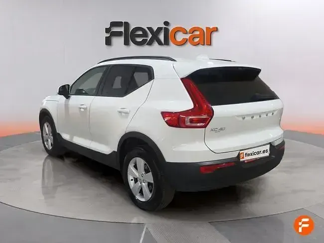Usado Volvo XC40 156 CV (114 kW) 2019 Blanco SUV