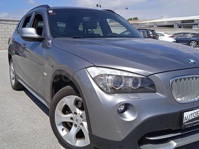Usado BMW X1 Comfort Edition 143 HP (105 kW) 2010 Cinzento SUV