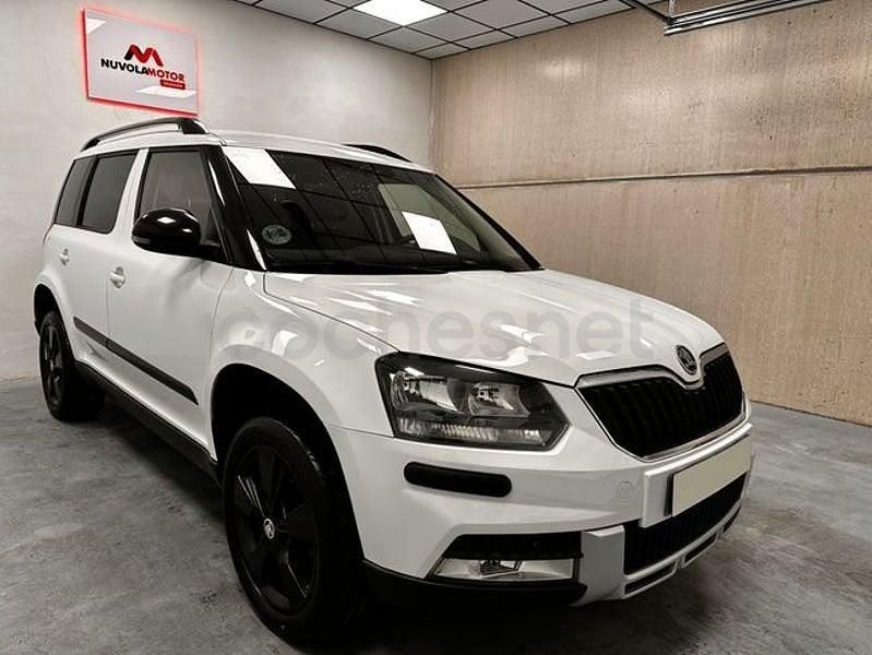 Usado Skoda Yeti Ambition 110 CV (80 kW) 2017 Blanco SUV