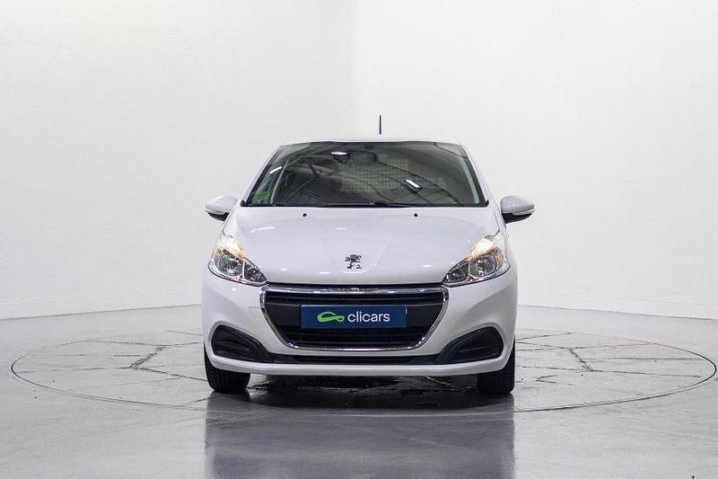 Usado Peugeot 208 Active 100 CV (73 kW) 2020 Blanco Utilitario