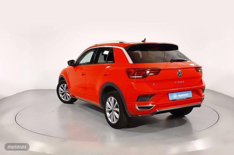 Rojo Usado 2021 VW T-Roc Advance SUV | 23.800 € (Precio justo) - Imagen 1/4