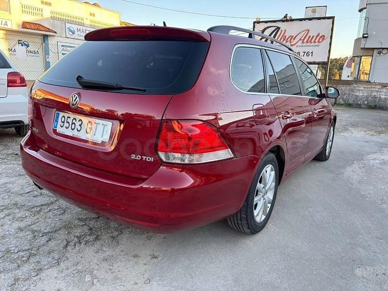 Usado VW Golf VI Sport 140 CV (102 kW) 2010 Granate Utilitario