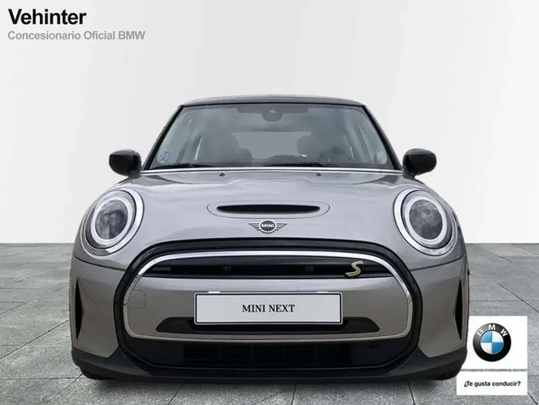 Usado Mini Cooper SE 135 kW (184 CV) 2023 Gris Utilitario