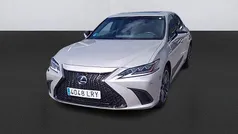 Beige Usado 2021 Lexus ES300H Sport Line Berlina | 39.100 €