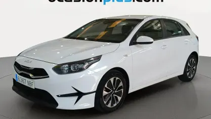 Usado Kia Ceed 101 CV (74 kW) 2025 Blanco Utilitario