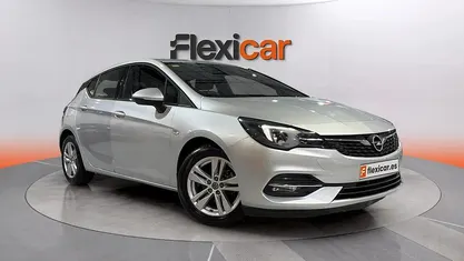Usado Opel Astra Business 130 CV (95 kW) 2020 Gris Familiar