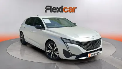 Begagnad Peugeot 308 Allure 130 HK (95 kW) 2022 Vit Sedan