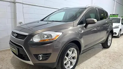 Usado Ford Kuga Titanium S 140 HP (102 kW) 2012 Cinzento SUV