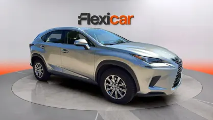 Usado Lexus NX300h Business Edition 197 CV (144 kW) 2021 Gris SUV