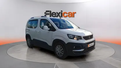 Gebraucht Peugeot Rifter Access 75 PS (55 kW) 2019 Weiß Van / Kleinbus