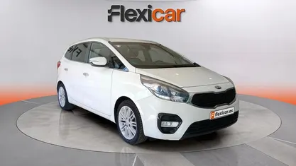 Usado Kia Carens 136 CV (100 kW) 2018 Blanco Monovolumen