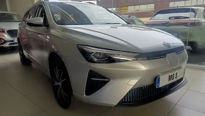 Usado MG MG5 EV Luxury 114 kW (156 CV) 2023 Gris Familiar