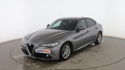 Używany Alfa Romeo Giulia Business 150 KM (110 kW) 2018 Szary Sedan/Limuzyna