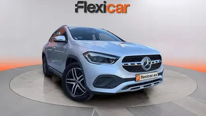 Usado Mercedes GLA200 163 CV (119 kW) 2021 SUV