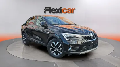 Begagnad Renault Arkana Engineered 145 HK (106 kW) 2022 Svart SUV