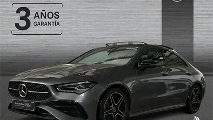 Usado Mercedes CLA200 AMG line 163 CV (119 kW) 2025 Berlina