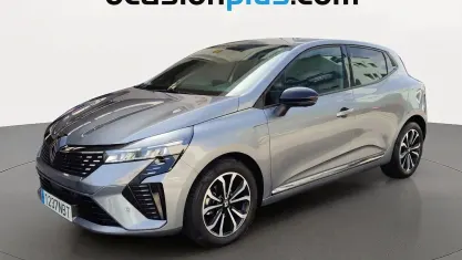 Usado Renault Clio Techno 101 CV (74 kW) 2025 Gris Utilitario