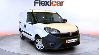 Usado Fiat Doblò 105 CV (77 kW) 2022 Monovolumen