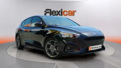 Usado Ford Focus ST-Line 125 CV (91 kW) 2020 Negro Berlina
