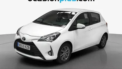 Blanco Usado 2019 Toyota Yaris Active Utilitario | 13.264 € (Precio justo)