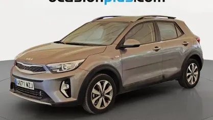 Usado Kia Stonic 101 CV (74 kW) 2025 Gris SUV
