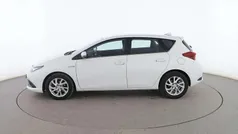 Blanco Usado 2018 Toyota Auris Hybrid Active Berlina | 15.599 € (Precio justo)
