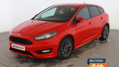 Usado Ford Focus ST-Line 125 CV (91 kW) 2017 Rojo Berlina