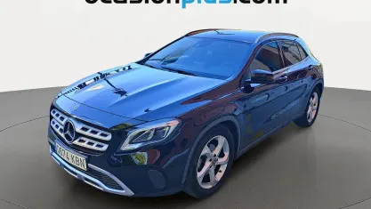 Käytetty Mercedes GLA200 156 HP (114 kW) 2017 Musta Katumaasturi