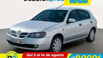 Usado Nissan Almera 98 CV (72 kW) 2005 Gris / plata Berlina