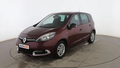 Usado Renault Scénic III LIMITED 110 CV (80 kW) 2015 Rojo Monovolumen
