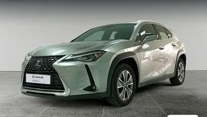 Gris Usado 2021 Lexus UX 300e Business Edition SUV | 25.500 € (Precio justo)